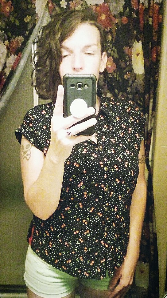 Amanda0388's tweet image. Kinda feeling this outfit today, so figured I'd capture it.. 😊🍒☉ #butfirstletmetakeaselfie