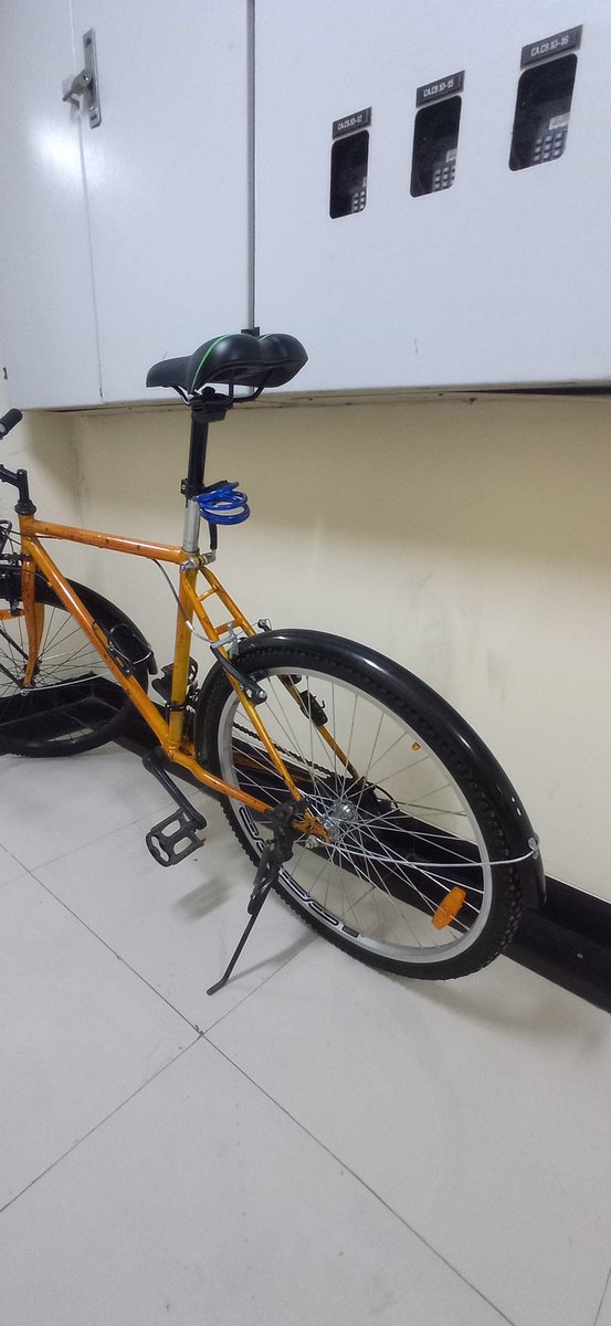 Novrezadwih's tweet photo. @malam_malamNET Jual sepeda touring / commuter bike 2,8Jt (Harga Bangun), tidak ambil untung karena mau upgrade sepeda. Part semua baru dan baru dipakai 1 bulanan. Lok Slipi, 081533211621 Reza. #MalamMalamNET #MalamMalamTitipJualBarang https://t.co/AtQfTyUarq