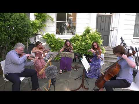 NLebrecht's tweet photo. String quartet plays on London street - and no-one calls the cops
https://t.co/15CmCAIOKP https://t.co/tD01em4yRe