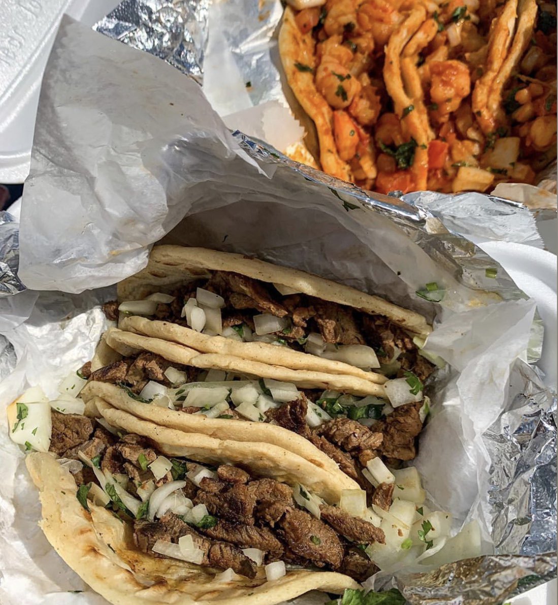 CharmCityTable's tweet photo. It’s Taco Tuesday in the city! Here’s a few of Baltimore’s best taquerias 

1. Taqueria El Sabor del Parque-2901 Eastern Ave

2. Tijuana Tacos &amp; Deli- 3001 E Baltimore St

3. Mi Comalito-2101 North Charles St (sadly closed on Tuesdays 😭)

4. Cocina Luchadoras-253 S Broadway https://t.co/pffMQ2YNwm
