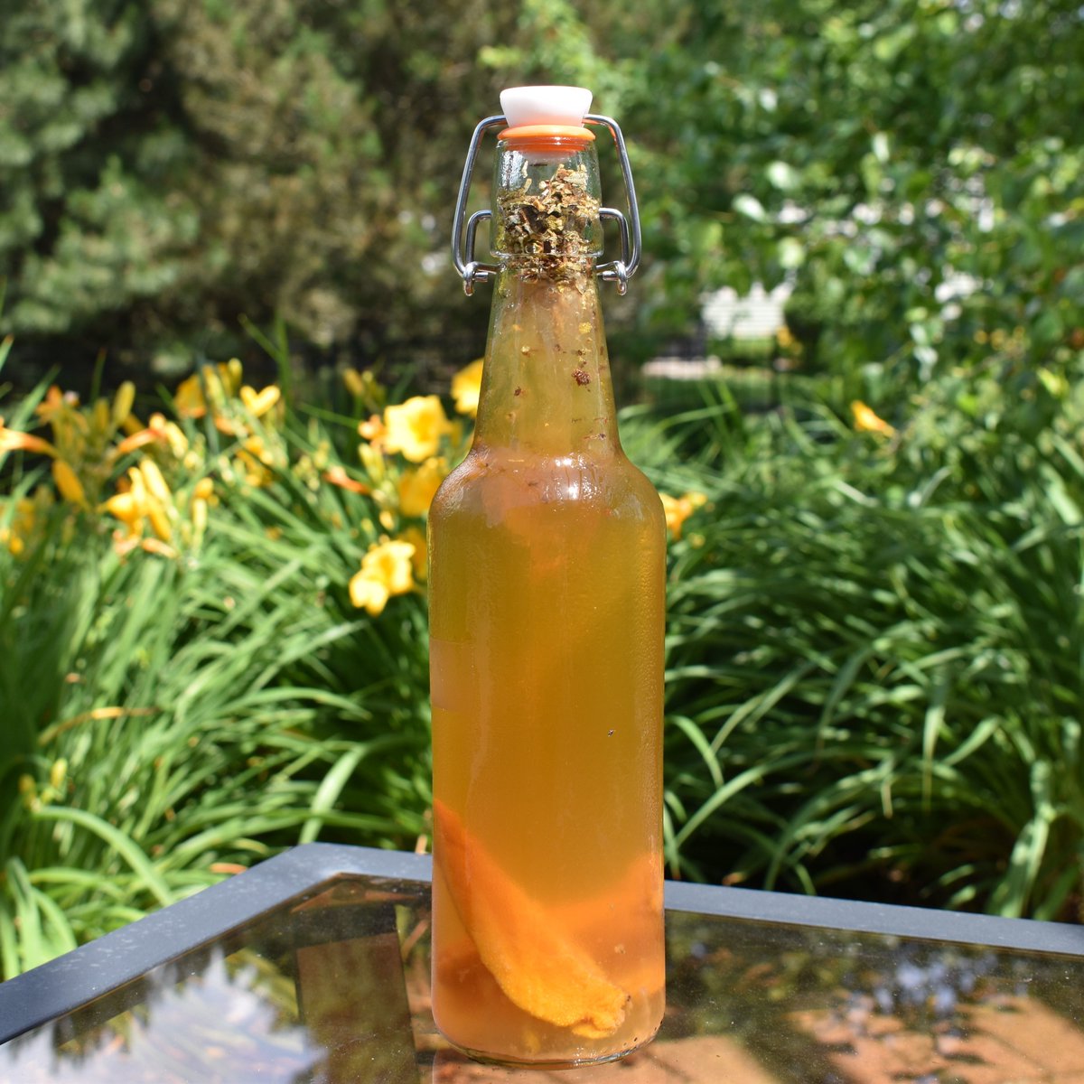 BuchaBrewers's tweet photo. Need a change of pace from run-of-the-mill kombucha recipes? MANGO SAGE KOMBUCHA is the recipe you've been waiting for! 🥭🌿 
https://t.co/bbxytmrVBN

#kombucha #secondfermentation #kombucharecipes #homebrewing #kombuchabrew #health #probiotics #yum #HealthyLiving #fermented https://t.co/mMPVHv4sRB