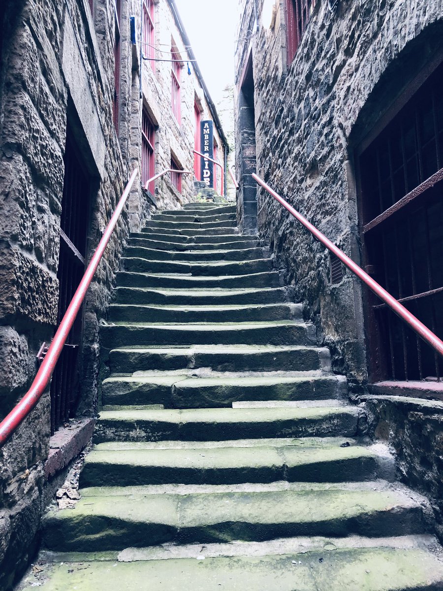 miserablegb's tweet image. Quayside Newcastle #amberside #sidegallery