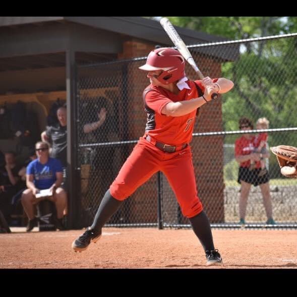 HCHawksSoftball's tweet photo. Happy Birthday to one of our recent alums, Alyssa Singleterry! “Single’s up to bat..”🎼🎼 https://t.co/28TvaWmOCu