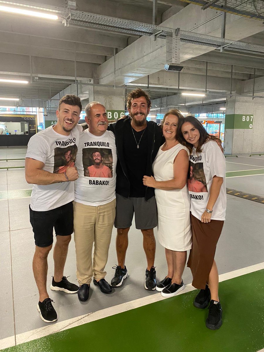 Bizim şampiyonumuz ailesine kavuştu!❤️🥳 

HoşgelişlerOla BerkanPaşa