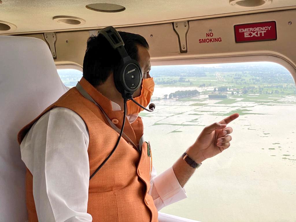 bjpdrmahendra's tweet photo. सीतापुर एवं बाराबंकी में बाढ़ क्षेत्र का हवाई निरीक्षण करते हुए।
#योगी_का_जलवा #COVIDー19 https://t.co/PGHnWWJSm7