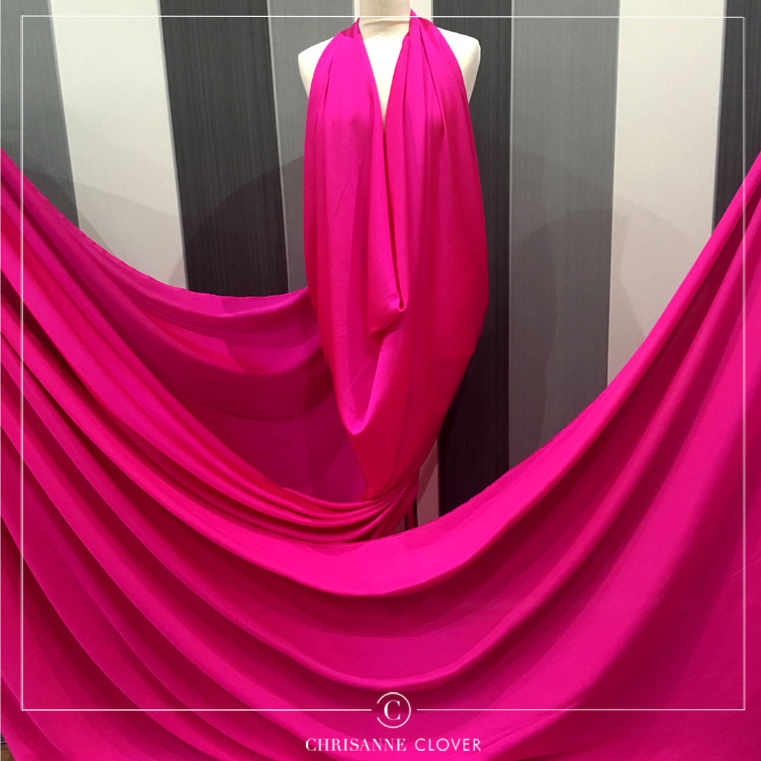 ChrisanneClover's tweet photo. Fall in love with #satingeorgette this summer! The perfect #fabric for making #kimonos, #caftans, #wraps and more! Be bold and bright this season shop online now
https://t.co/zjl13RAiI4
#dancefabric #dressmaker #fabricstore #summertrends https://t.co/fCG5iDHQlH