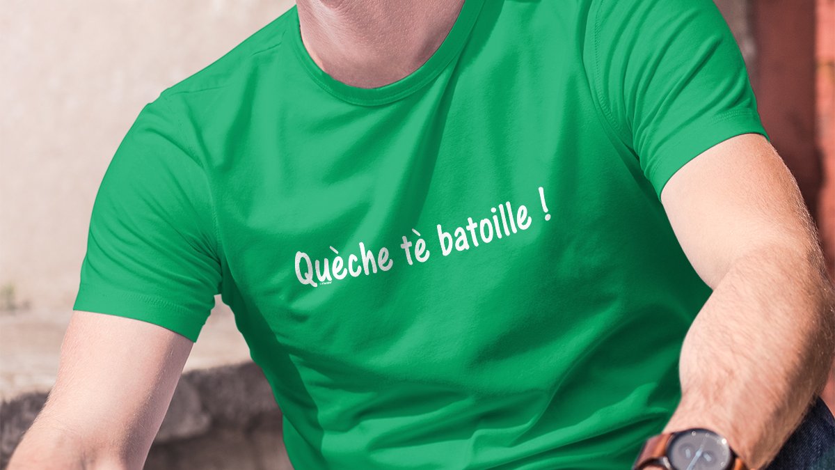 Apprenti_Fajy's tweet photo. "Dedjeu c'te mordache, Quèche tè batoille !"

Quèche tè batoille ! ★ Tais-toi bavard ! ★ T-Shirt phrase culte homme 

▶▶▶https://t.co/d5blJCEPOg 

via @#apprenti_fajy 

#batoille #aTigraphe #shirt #romandie #suisse #citation #humour #patois https://t.co/aTGnozJmGu