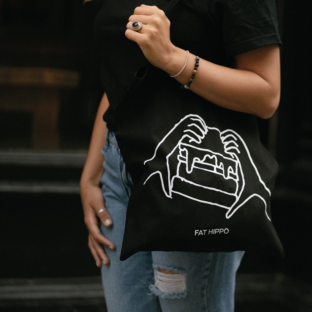 fathippofood's tweet photo. NEW THREADS WHO DIS? 👀

We're always getting asked where you can get your hands on our staff’s 
branded apparel so we're buzzing to announce that 𝗙𝗮𝘁 𝗛𝗶𝗽𝗽𝗼 𝗠𝗲𝗿𝗰𝗵 𝗶𝘀 𝗳𝗶𝗻𝗮𝗹𝗹𝘆 𝗵𝗲𝗿𝗲! 🔥

𝗦𝗛𝗢𝗣 𝗡𝗢𝗪 → https://t.co/w0NT1y4MPs

#ShopSmall #SupportLocal https://t.co/8A2xqABhsV