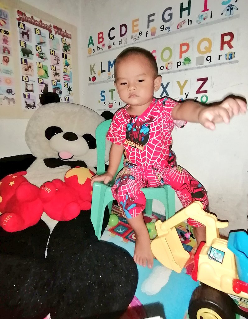 yhaanzee's tweet photo. It's hard to teach basics, my salute to all the primary school teachers 😅 #challenge #mommysjob #basicteaching 💪 #GodBlessUsAnak https://t.co/OZuUWhr9fK