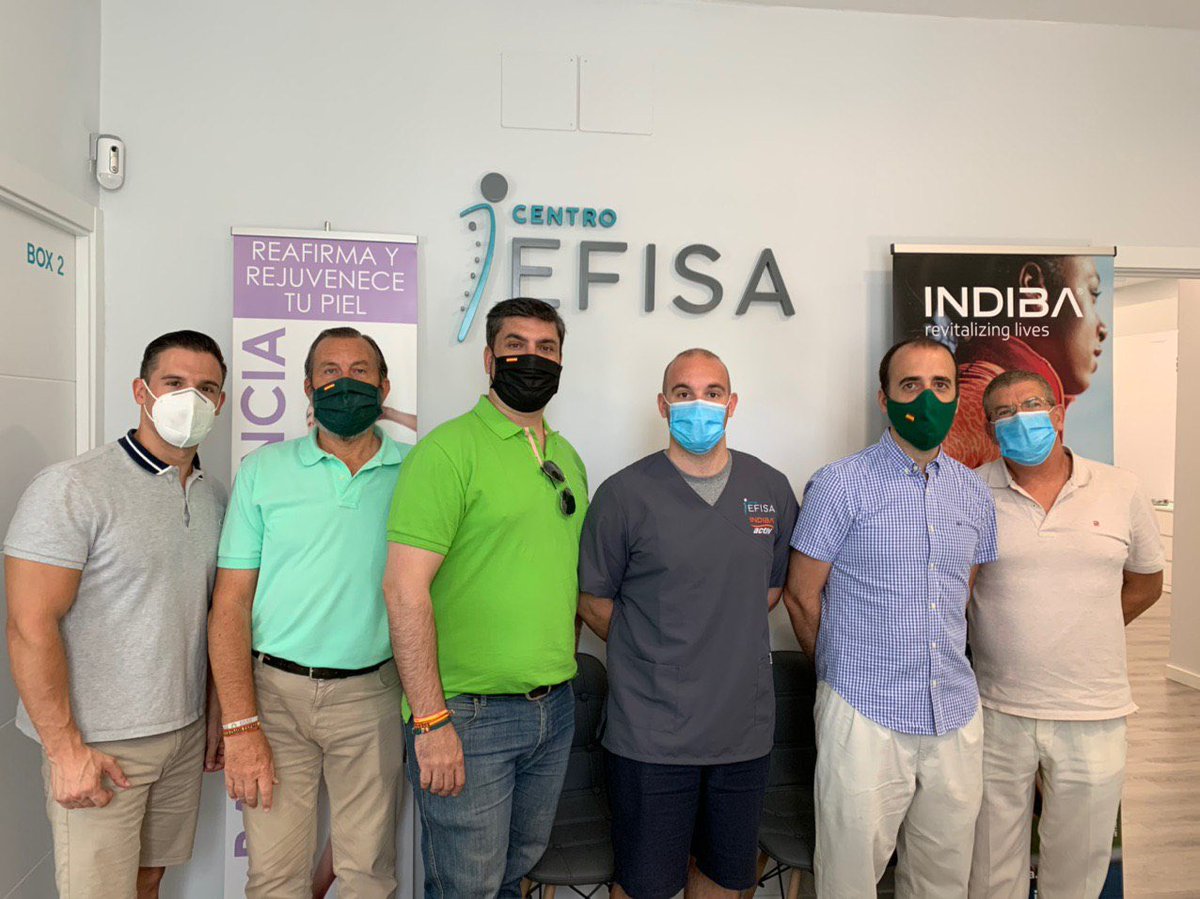 Pablo_Perez_VOX's tweet photo. Esta mañana hemos estado visitando el centro de salud y fisioterapia #EFISA.

Desde @VOX_Majadahonda queremos apoyar a los empresarios y emprendedores que invierten en nuestra cuidad, son los que realmente crean riqueza y empleo 

#Majadahonda
#TuVozEnMajadahonda https://t.co/M2Rk3AjvC0