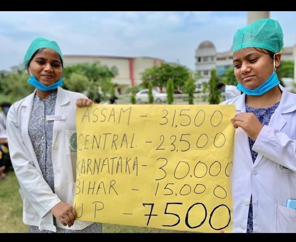 AjayMohanAIIMS's tweet photo. Interns of #MRAMC Ambedkar Nagar UP are also giving their 100% in war against #Covid_19. 
They are not going home and working 12-14 hrs in hospitals.
Still getting meager salary of less than 250 rs a day https://t.co/3uwcdKOEsv
