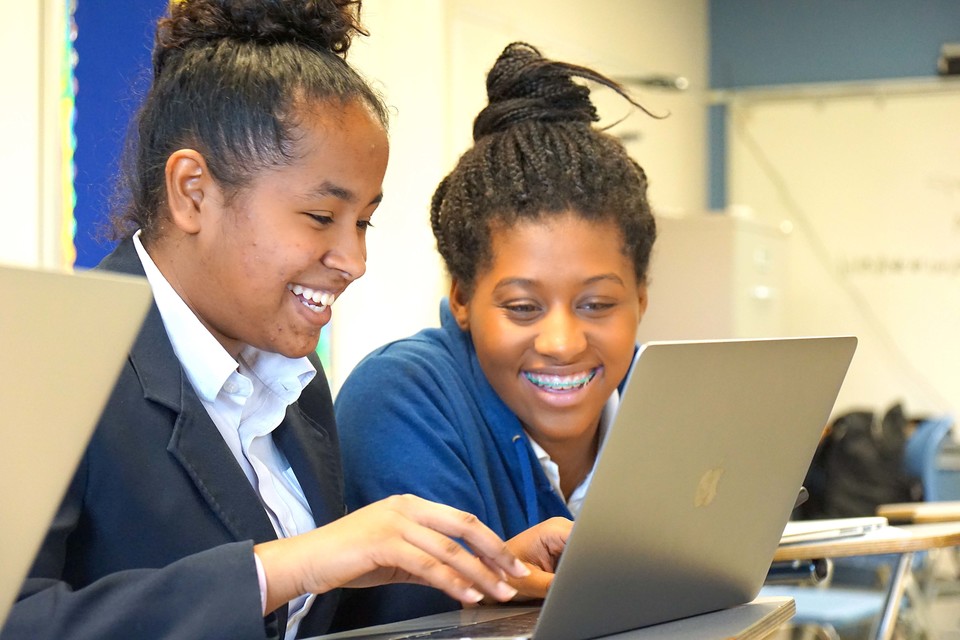 codeartorg's tweet photo. We miss our days in the #classroom and can’t wait till its safe for us to all go back! But for now, we’ll stay reminiscing on our @YWPAMONARCHS #CodeHER days! Did you know #CodeART did a school-wide Day of #Code kickoff, 8 monthly sessions, AND an End-Of-Year showcase with YWPA? https://t.co/E62YRhOsG1