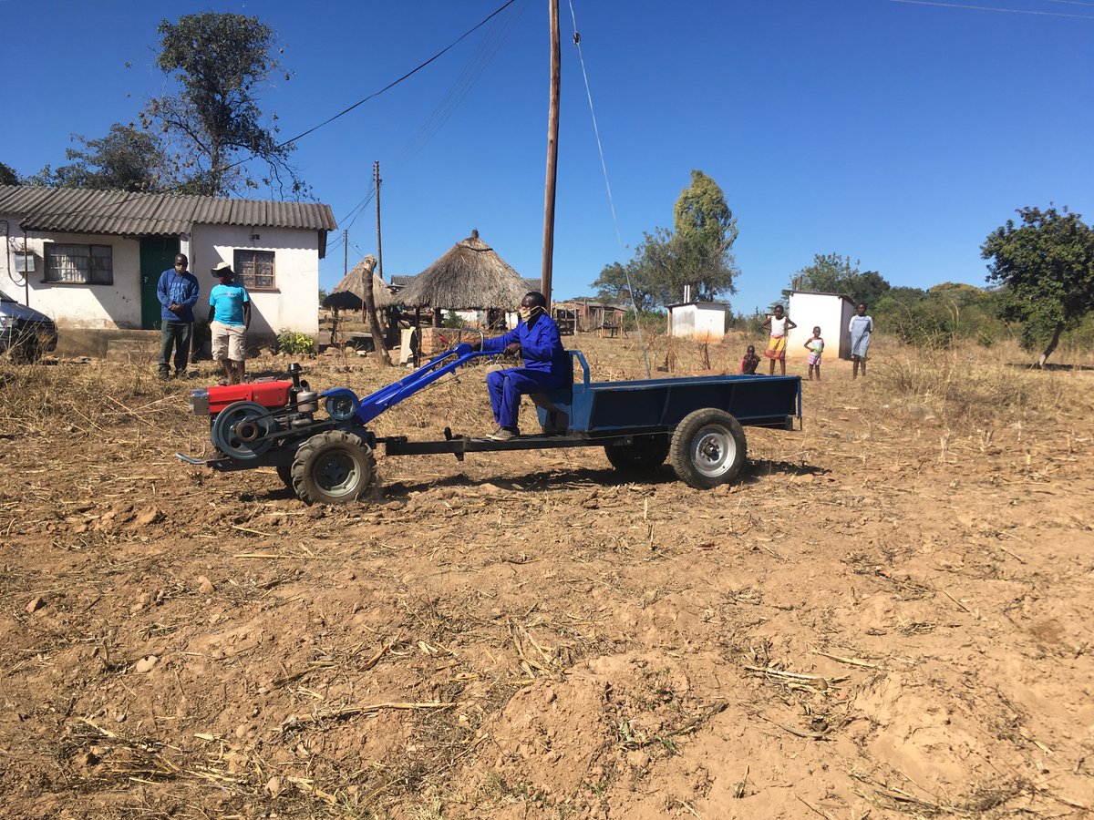 BusyBeeChris's tweet photo. After years of research and learning on #mechanization under #FACASI we have have now taken the success to Masvingo to start our new mechanization pilot under #ZAMBUKO @WFP_Zimbabwe @SwissMFA @USAID_SAfrica 
@fbaudron @CIMMYT @basera_john. This was an exciting start today...! https://t.co/nRKls3paQx