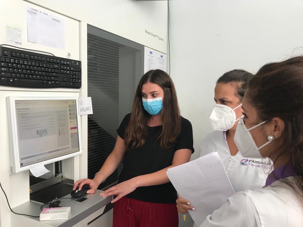 bdrowaes's tweet photo. Hoy Nuestra consultora de BD Rowa, está dando formación a nuevos miembros del equipo de la Farmacia Yolanda Velasco en Salamanca para sacar todo el provecho que te ofrecen nuestros sistemas y así mejorar los procesos de la farmacia.
#10000robots #bdrowa #innovationforpeople https://t.co/Fs8tuJ4H4H