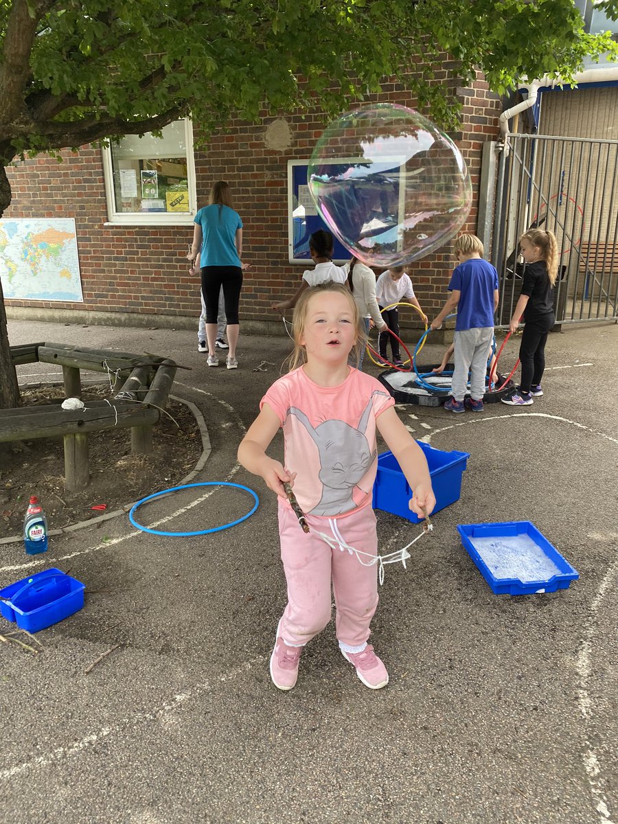 NET_Katherines's tweet photo. Pt1. Y1 have made their own bubbles using sticks and string! They are having so much fun on their last day of school until September. 🧼⭕️🛁 #NETKPA #Katherines #School #Learning #Fun #Bubbles #nolimits https://t.co/Rq2Jx0Zg1x