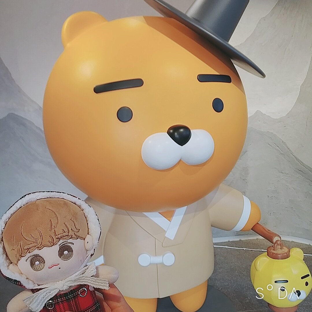 시험기간이라 당분간 레스트 걸게요!
일주일동안 글도 아가들 사진도 안올려서 죄송해요ㅜㅜ 예전에 여행갔을때 찍은 휘밍이 사진 하나 투척하고 갈게요💛