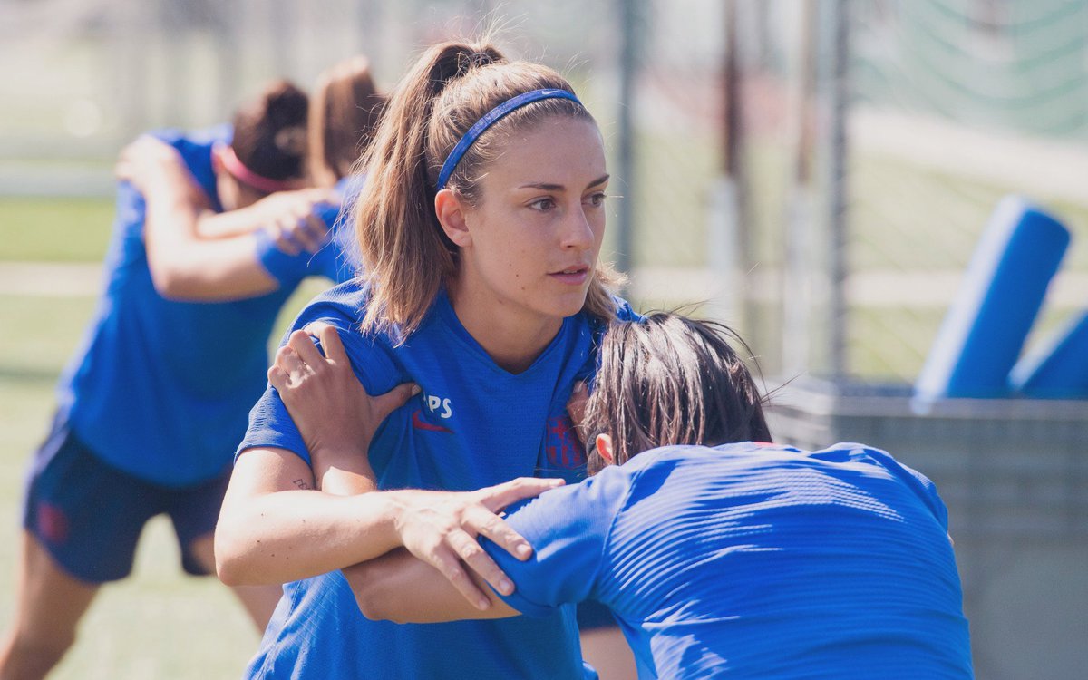 Futbolfem11's tweet photo. ¡En marcha! ⚽️
#MonoDeFutFem https://t.co/QtsL9vkIqp