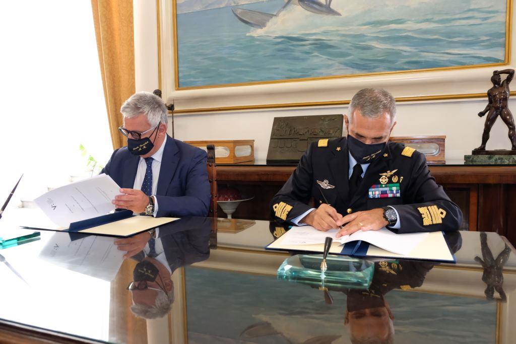 L'Università della Campania Luigi Vanvitelli e l'Aeronautica Militare insieme per dare vita a formazione, ricerca e sperimentazione. Firmato oggi l'accordo