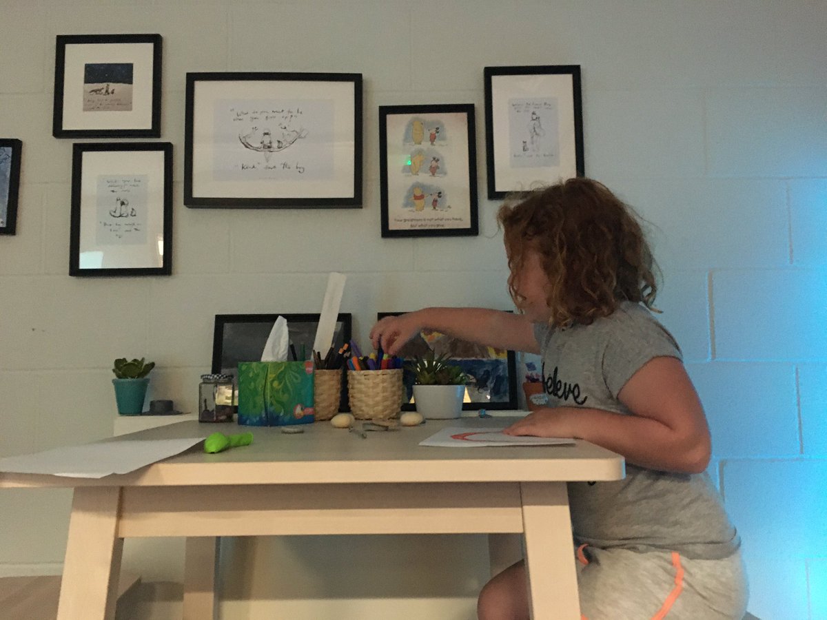 EmmaEnfys's tweet image. #hubschool are drawing and relaxing this afternoon @allsaintsps