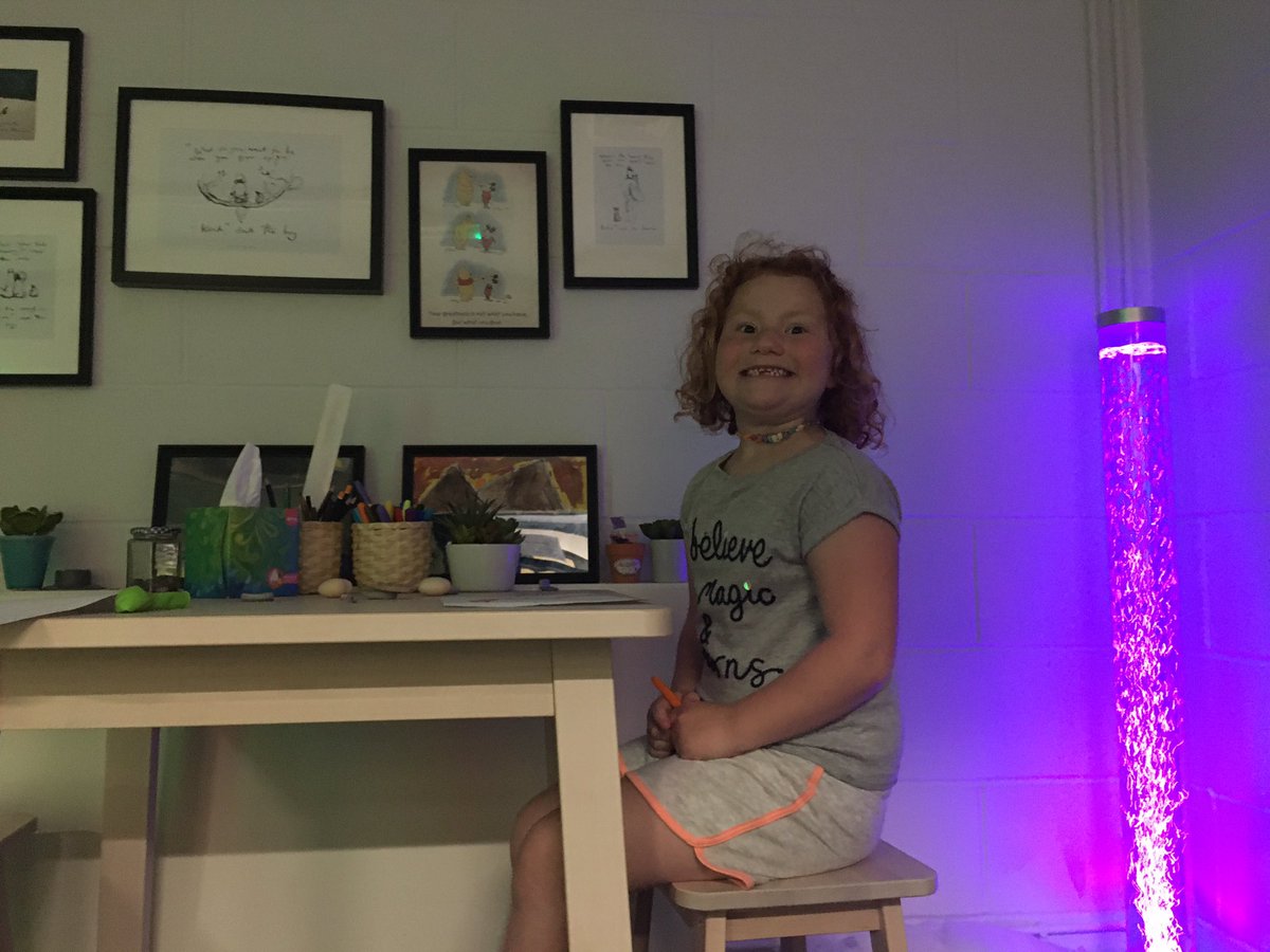 EmmaEnfys's tweet image. #hubschool are drawing and relaxing this afternoon @allsaintsps