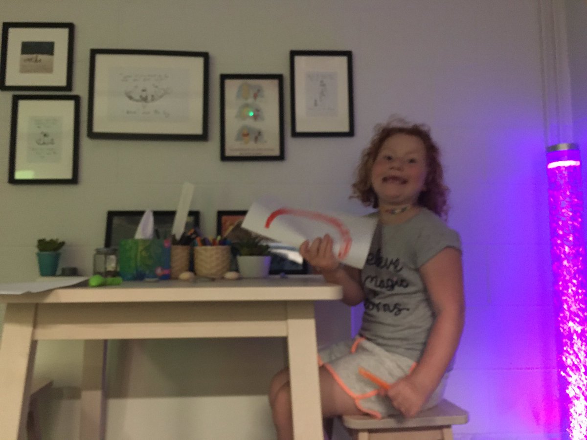 EmmaEnfys's tweet image. #hubschool are drawing and relaxing this afternoon @allsaintsps