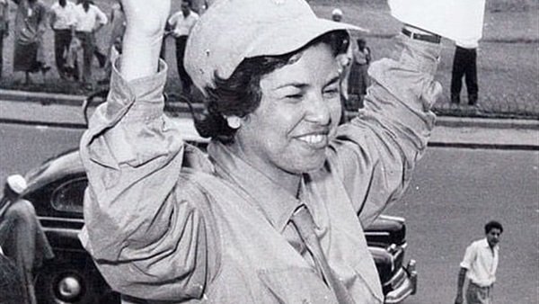 TodasPublico's tweet photo. Rawya Ateya fue una política egipcia, conocida ser la primera mujer en acceder al Parlamento de Egipto y la primera parlamentaria de todo el mundo árabe

Ocupó su asiento en la Asamblea del Pueblo Egipcio el 14 de julio de 1957 https://t.co/gsnjREJwNc