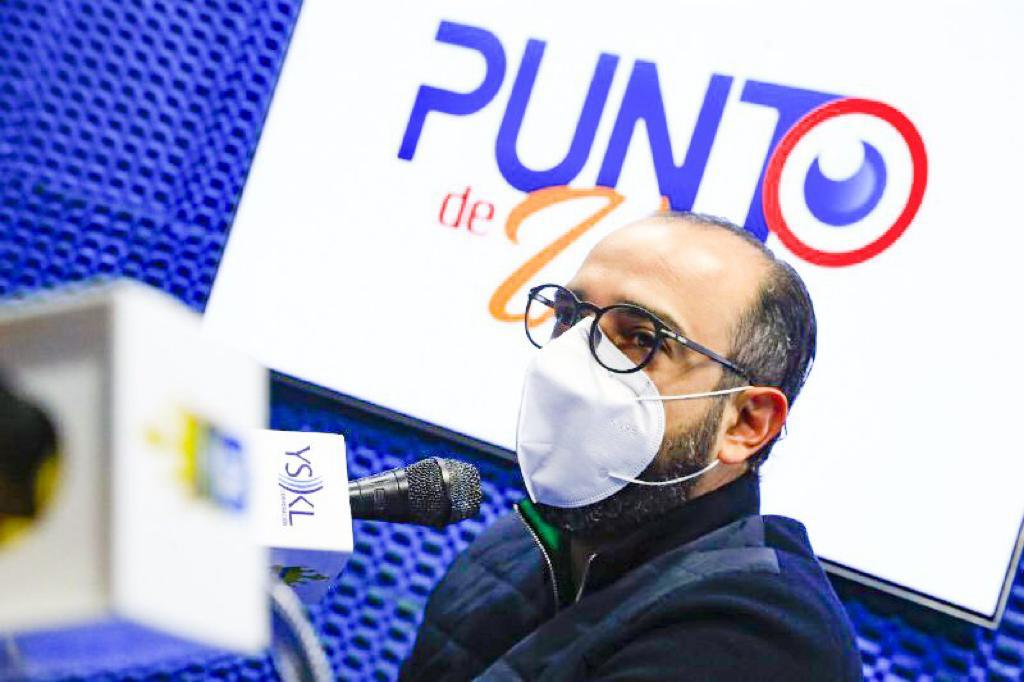 LRodriguez_SV's tweet photo. Esta crisis que enfrentamos no solo es producto del #COVID19, se suma el impacto del #TemporalSV, por el que se instalaron más de 600 albergues. En este sentido, la sociedad civil tuvo un papel importante para poder llegar a más familias afectadas. Su aporte fue valioso. https://t.co/JZ7nod2HZT
