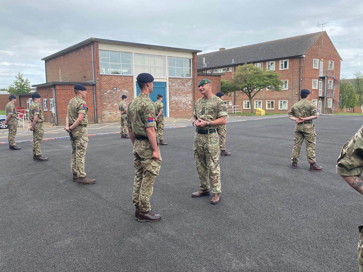 29 Commando tweet media