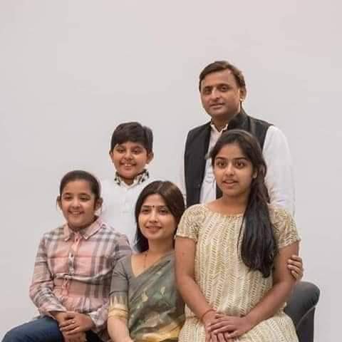 advrayadav's tweet photo. एक लक्ष्य एक नारा उत्तर प्रदेश हो हमारा।।
#Mission2022
#KaamBoltaHai
#Reprogrammed_Human
@RajeevRai @fans_rajeev @yadavakhilesh @dimpleyadav @MPDharmendraYdv @RaiSamajwadi @hbtilavakush @advsunilkyadav @Flj4India https://t.co/NKuBPLAFfe