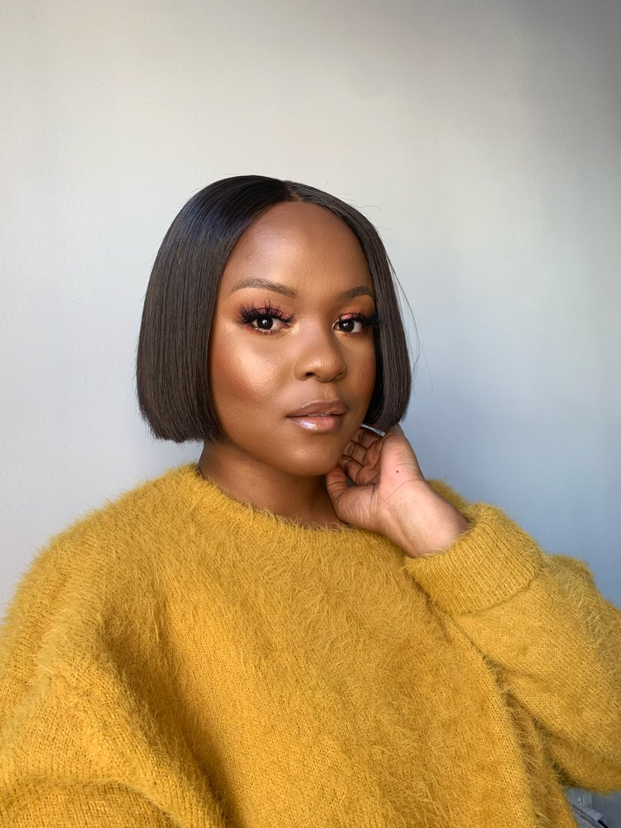 Hope you are all keeping warm 💛 #MUA #makeupartist #beatbyBK #makeupbyBK #nudelips 💋