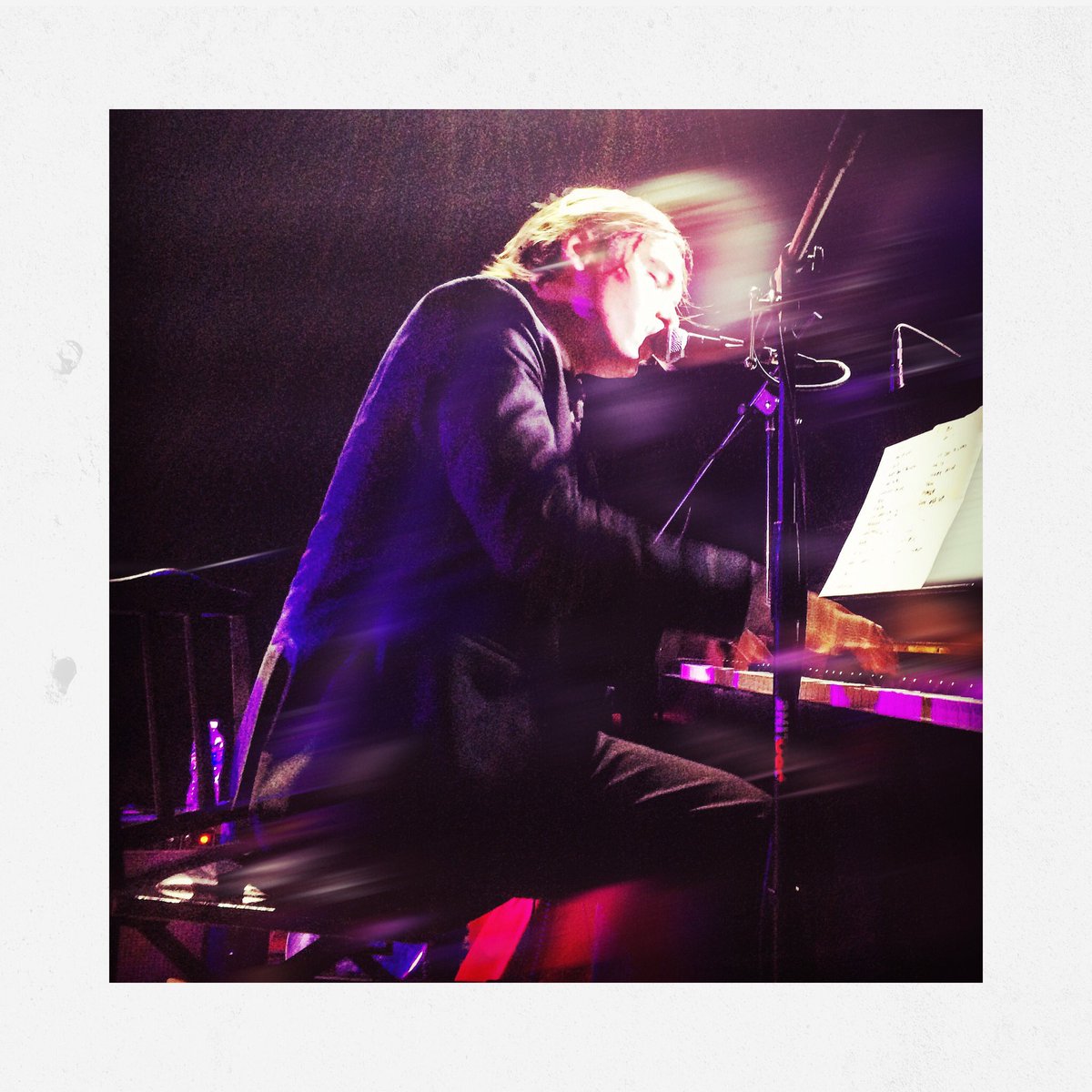 SYFFAL's tweet image. In September, @butlerwills returns after 5 yrs with his sophomore album, “Generations.” In the spirit of New Music Tuesday, 1st single “Surrender” is out now. Take a peep at the video youtu.be/HOZKKuKaXV8 Pic taken by @_tif_ back in 2015, @LincolnHall #newmusic #mergerecords