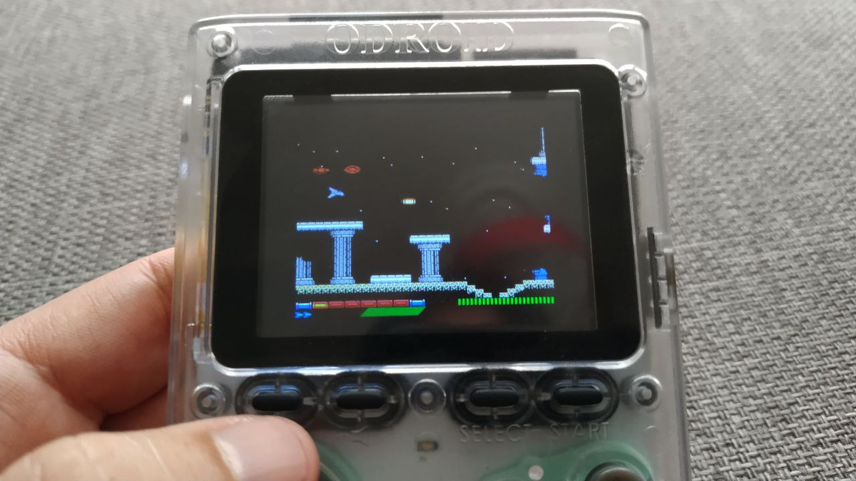 podcastlinux's tweet photo. ¡Qué vicio!
He instalado un emulador MSX en la @OdroidH #OdroidGo para jugar al último juego libre de @santiontanonMSX #TheMenaceFromTriton.
Gracias Santi por regalarnos horas de diversión.
Ya de paso, me he descargado algunos más.
https://t.co/ix7uN2E6u6 https://t.co/lhNPS0qQ2B