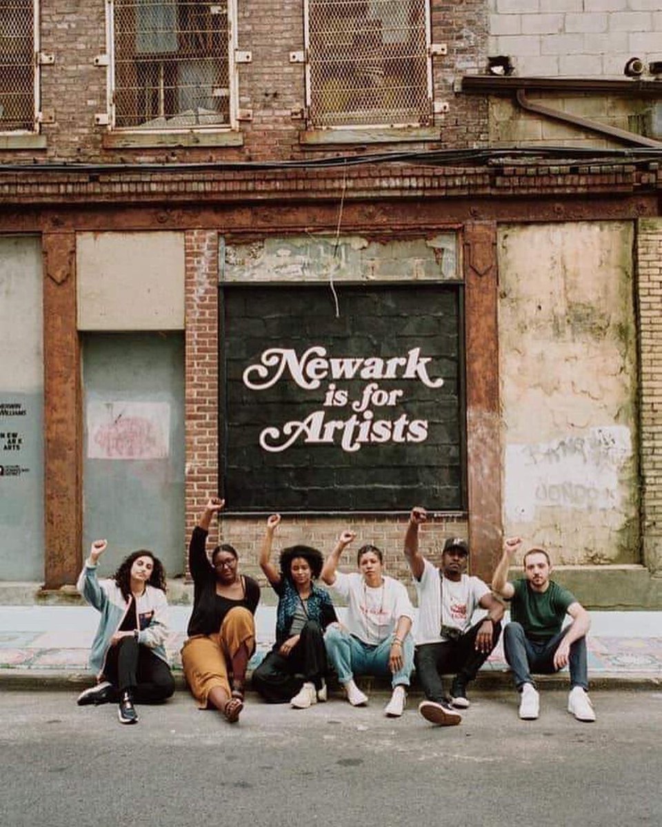 salamishah's tweet photo. Everytime I see this picture of @landcollective_ I feel inspired &amp; energized by this generation of Newark artists who are working across mediums, embracing art as their weapon, and been ready to reshape our country &amp; our city. https://t.co/xjo0jjndr9