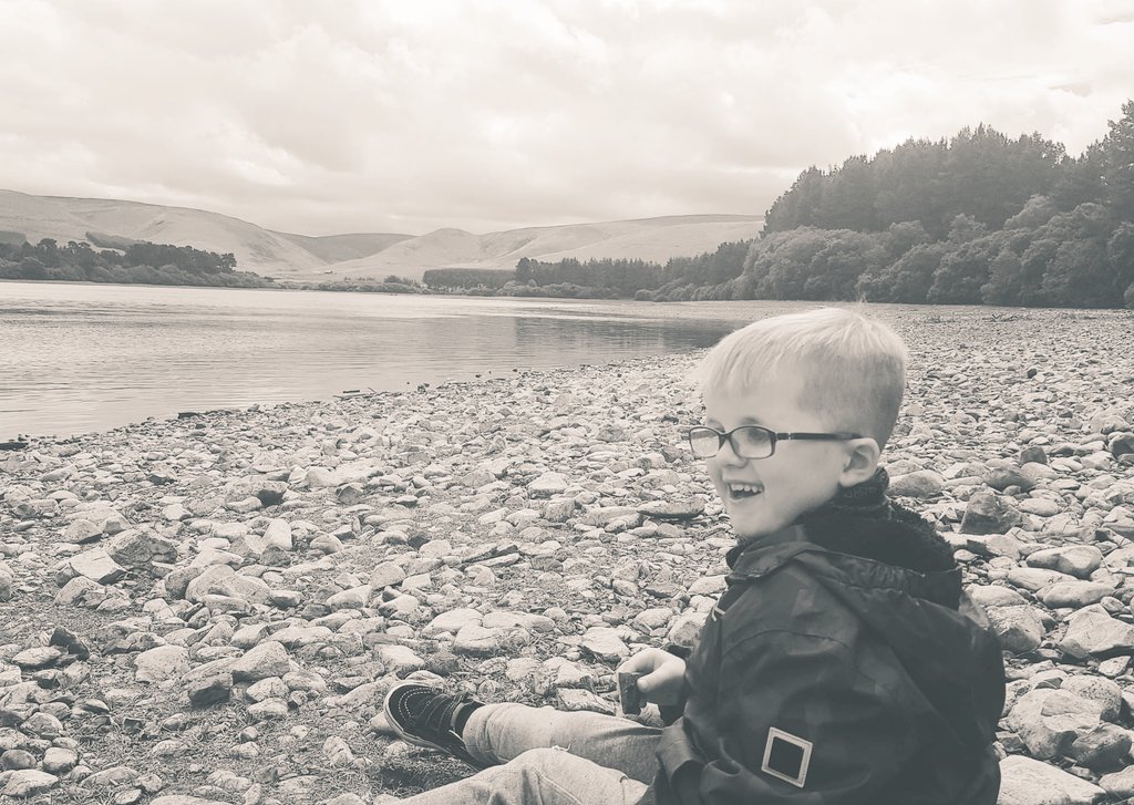 LisaParis12's tweet photo. Beautiful day outdoors ❤
#paddling #outdoorfun #healthandwellbeing #atonewithnature #ducks #resevoir #swimmingoutside #scenery #Scotland #Midlothian https://t.co/n58c9O0ZSy
