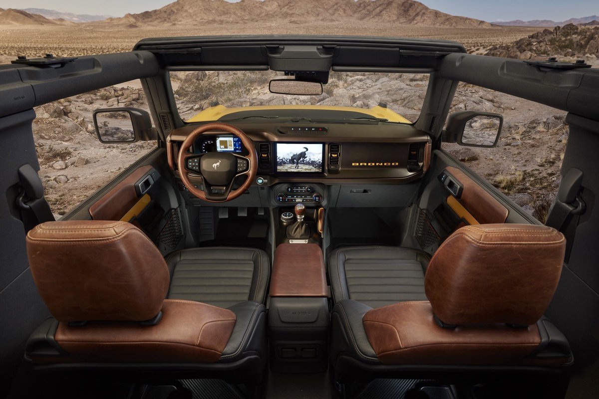 countrysayingss's tweet photo. Ford is reviving the Bronco in 2021... https://t.co/6GzD6161yl
