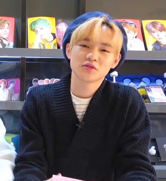 chenle wearing berets, a very much needed thread: