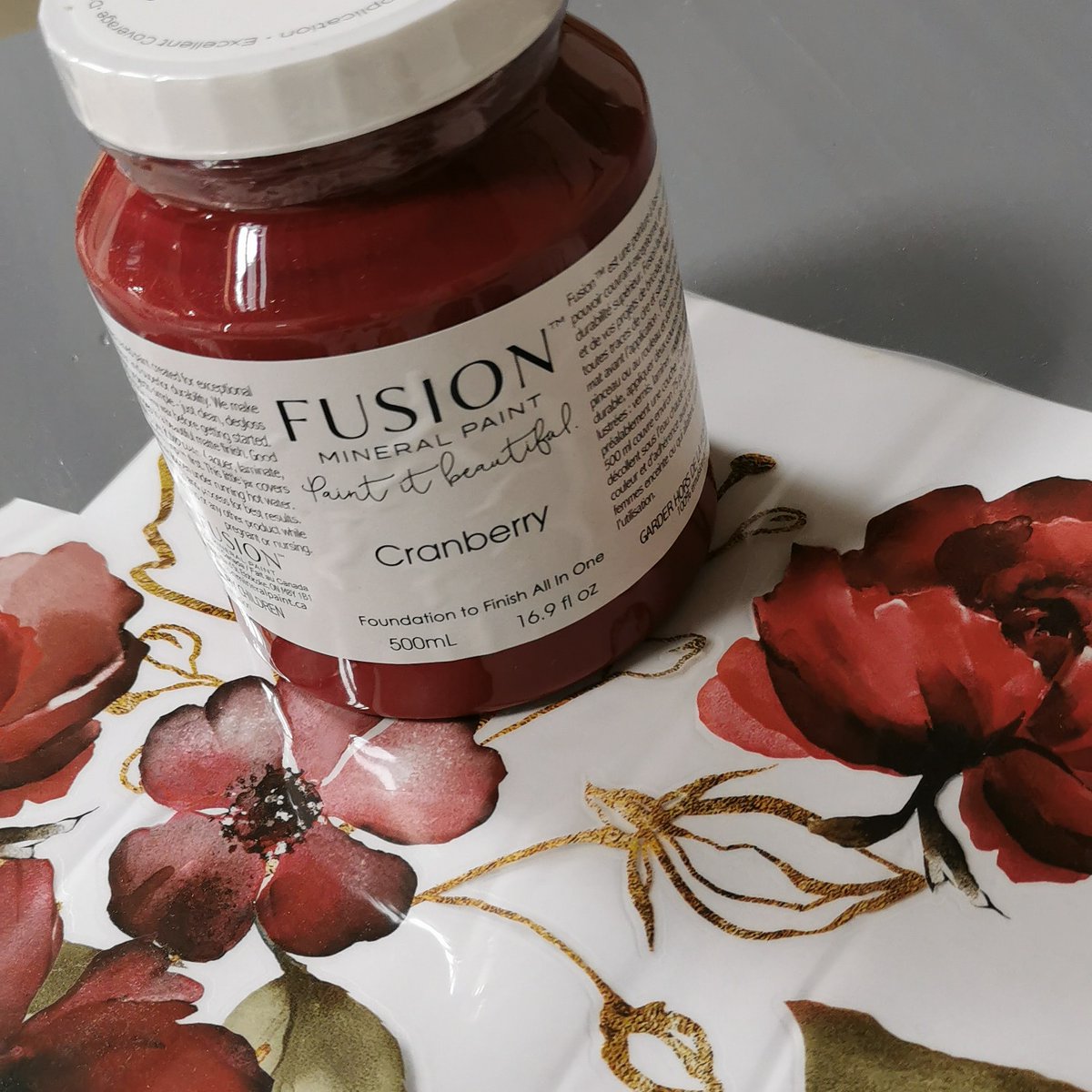 Very excited to be using this beautiful combo on a fabulous furniture set - coming soon!

@fusionmineralpaint
@redesignwithprima <a href="/cositasstalbans/">Cositas St Albans</a>

#relovedfurniture #reloved #paintedfurniture #primadecals #fusionmineralpaints #relovedlife #livelovefarm #countrylifestyle
