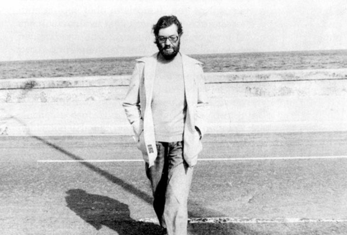 "Andábamos sin buscarnos, pero sabiendo que andábamos para encontrarnos".

Julio Cortázar, Rayuela