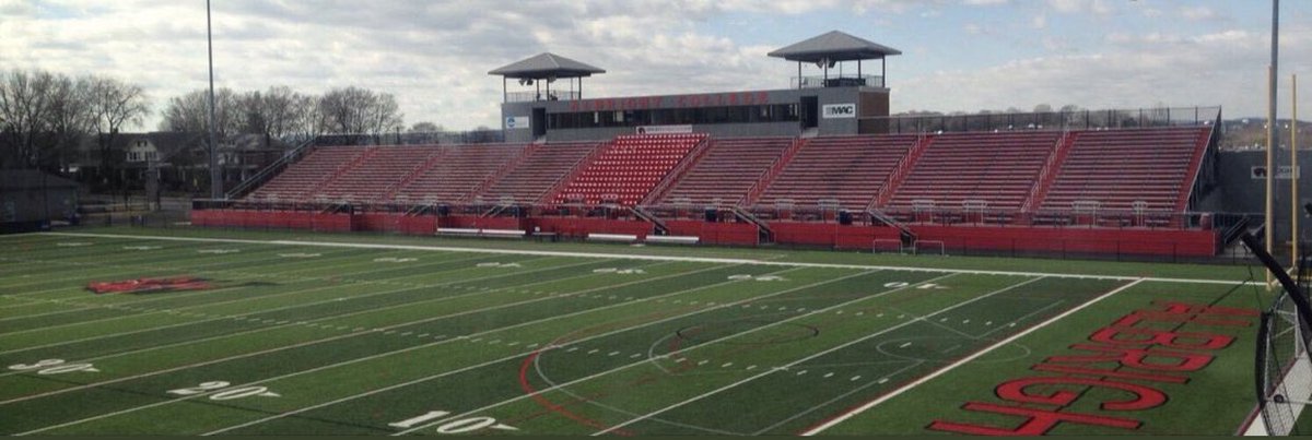 5rm0n2's tweet photo. Blessed to receive my first offer from Albright College!! @CoachWeaverAC @Albright_FBall https://t.co/mVLuyH1kgB