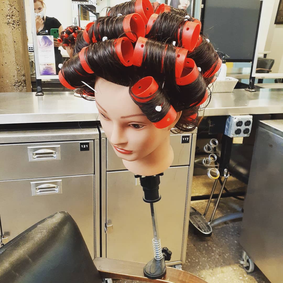 amarahcroft's tweet photo. My first wet roller set turned out pretty well 😊
#michiganstylist #cosmetologystudent #wetrollerset #hairdressing #curls #volume #avedainstitute #grandrapids https://t.co/ahA7ScFFgz