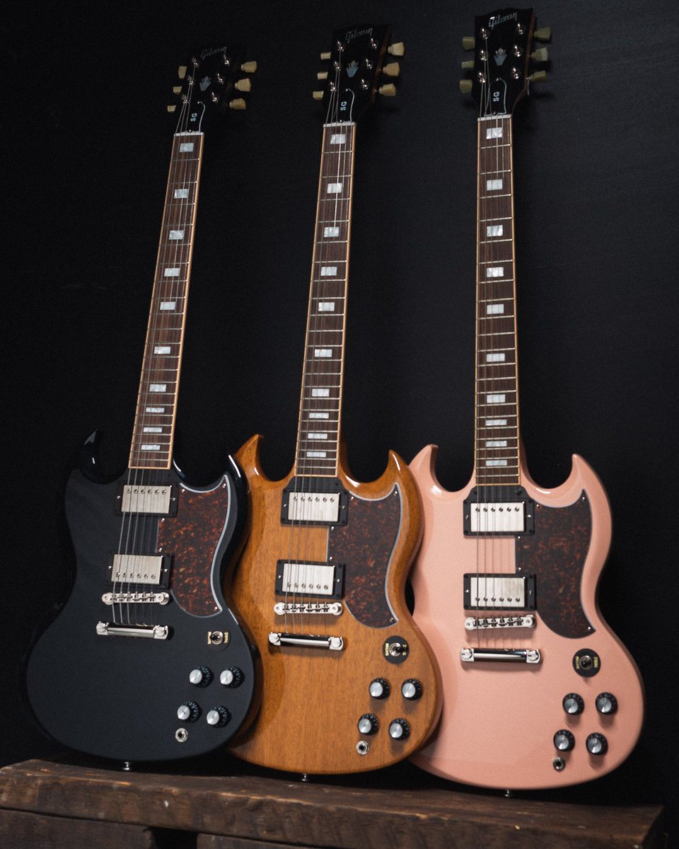 ChicagoMusicEx's tweet image. Our CME Exclusive @gibsonguitar T-Type SGs are going fast! Only one in this picture is still available, so hit the site now to make it your own! bit.ly/2DENHGZ
#chicagomusicexchange #gibson #ttype #sg #CMEexclusive #gibsonsofinstagram #gibsonguitars #gibsongram