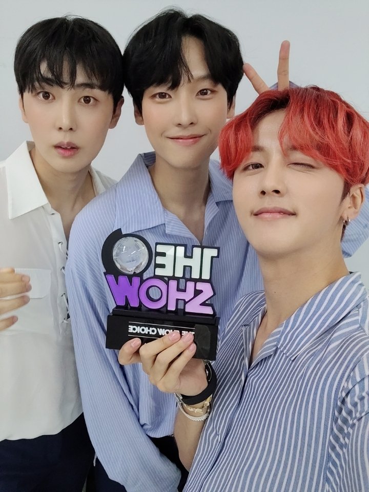 SF9 インソン ツーショット INSEONG SF9 インソン ツーショット