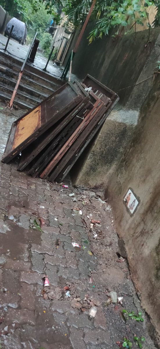 YogeshDicholkar's tweet photo. @mahekmota @minal_bhatia @mybmcWardN @KaziIrfan14 @mybmc @BJ07860 @chheda_pravin @ParagShahBJP @SwachSurvekshan @mybmcSWM Sir, your complaint is attended https://t.co/XzcZeU0ba3