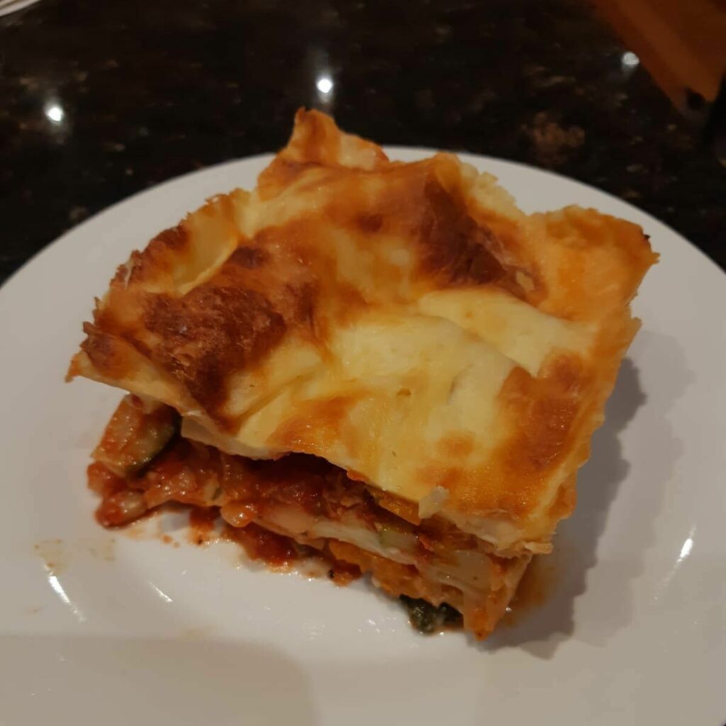 app_sprout's tweet photo. Winter warmer recipes? Pop that veggie lasagna on and fill the whole family up with the goodness of veg and pasta 🍝 A classic veggie favourite we have shared before but you can’t go wrong with in these colder months🥶🥶 This one was layered with pumpkins, but I mean use whatev… https://t.co/N7XtysHBke