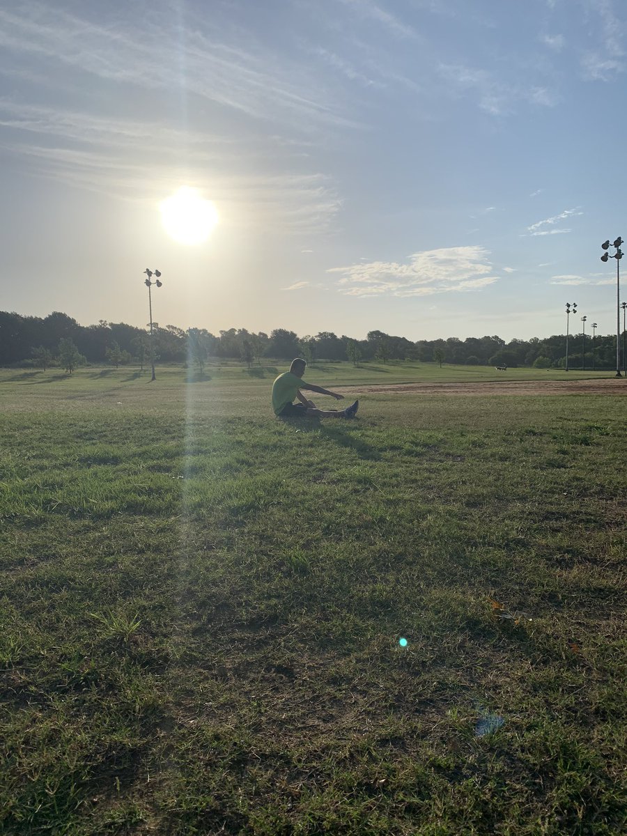 Woodrow_XC's tweet photo. The team was up early today getting a hill workout done!! #summermiles #teamwork #buildingourprogram #whywerun @WoodrowTrack @WWHS_Wildcats @woodrow_sports https://t.co/KxQE0GgYJn