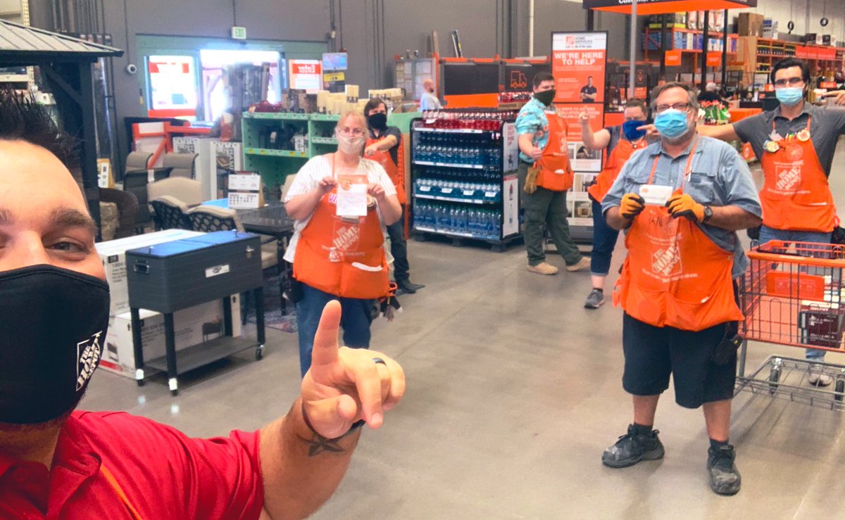 mattjensen93's tweet photo. Thank you Vikki and congrats 🎉 on an outstanding week in Specialty & Services! You and the team crushed it last week! Keep it up! 👏🏼👏🏼👏🏼#Servicesforthewin #Team406 #D66Good2Great https://t.co/all8pCSayC
