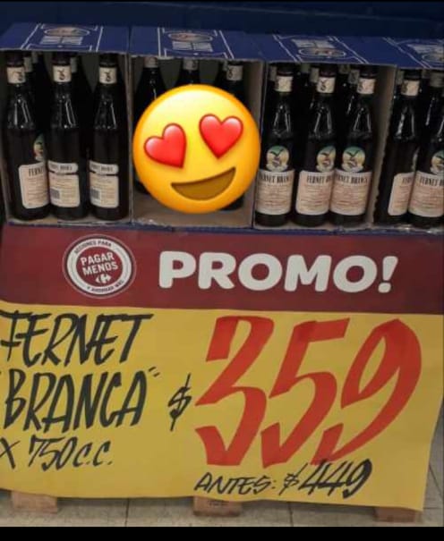 exeschulz's tweet photo. En Carrefour #ServicioALaComunidad 🤣 https://t.co/o3TNK6Nqyq