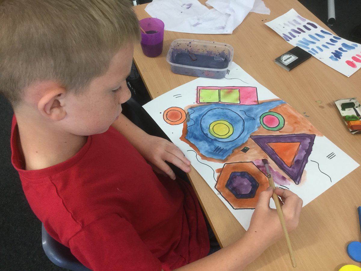 ColeshillHeath's tweet image. Quality Kandinsky inspired art work in 'Hubble Bubble'! @nfowles5 @MissLBoland @realartteam @cathiewhiting1 @dad07day @cebudd4