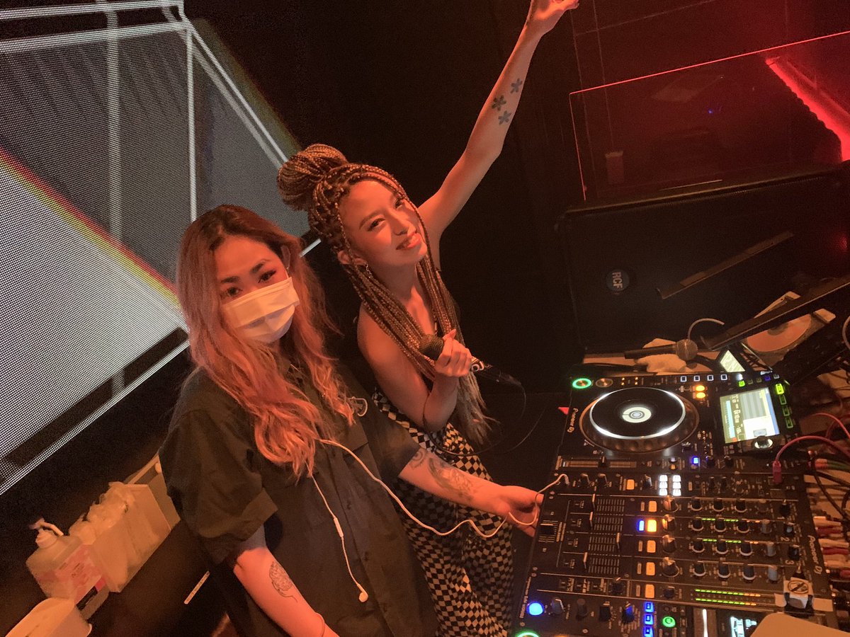 gemstone_dj's tweet photo. DJ Carrie MC Rui play now!
今夜もよろしくお願い致します🥰
女の子だけでParty😊✨ https://t.co/7YitevmMVV