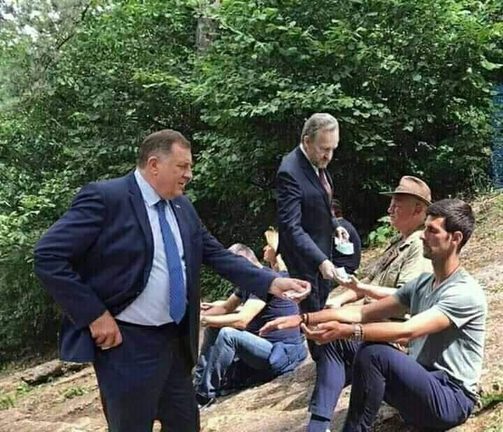 zeljkoskaric's tweet photo. ��� 😂 😂 😂 😂 https://t.co/TSD7LSneBF